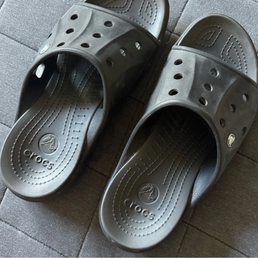 Crocs! - Picture 2 of 5